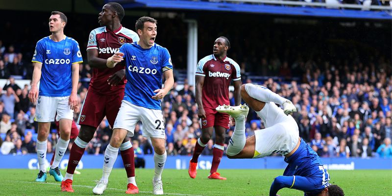 Kèo châu Âu vòng 17 Ngoại hạng Anh trận Burnley vs Everton