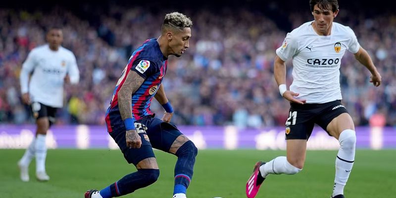 Tìm hiểu phong độ giữa Valencia vs Barca